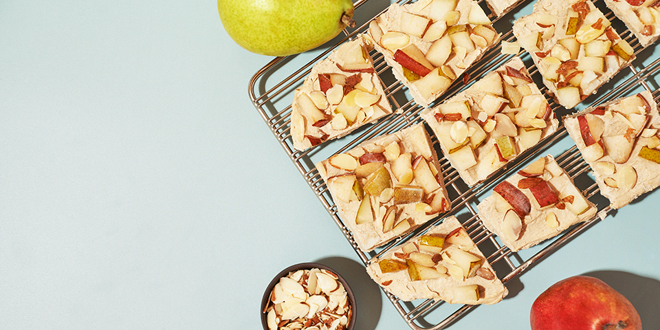 almond-pear-fro-yo-bark