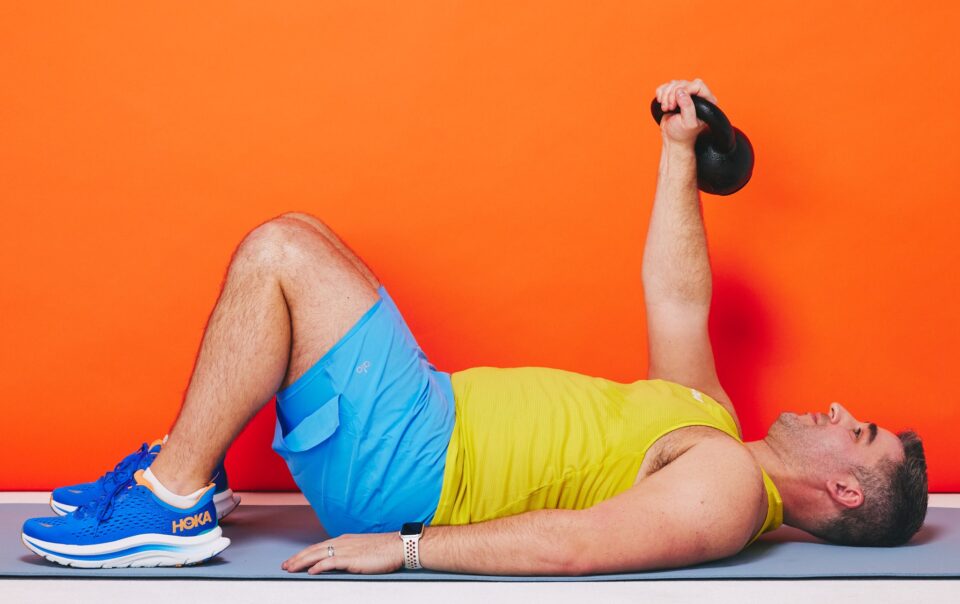 this-12-minute,-4-move-workout-will-fire-up-your-biceps-and-triceps